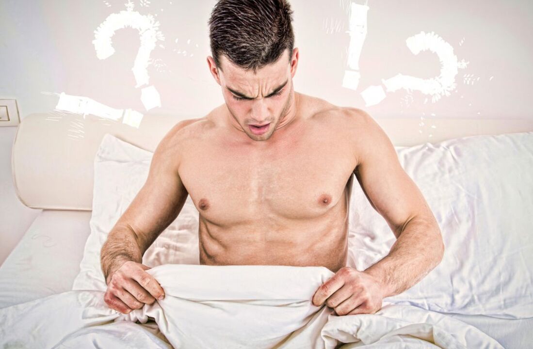 Un homme n’est pas satisfait de la taille de son pénis.